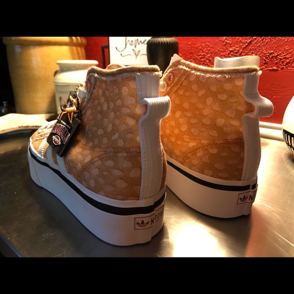 ADIDAS DISNEY NIZZA - Picture 2 of 9